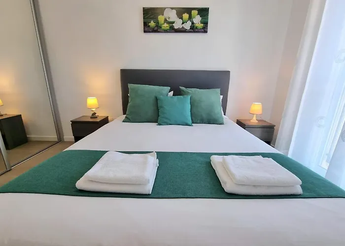 펜션 Chez Lou Et Dan 4p With Balcony Elevator And Secure Parking 옹플뢰르