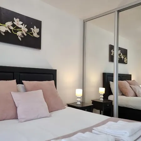 Vakantiehuis Chez Lou Et Dan 4p With Balcony Elevator And Secure Parking *